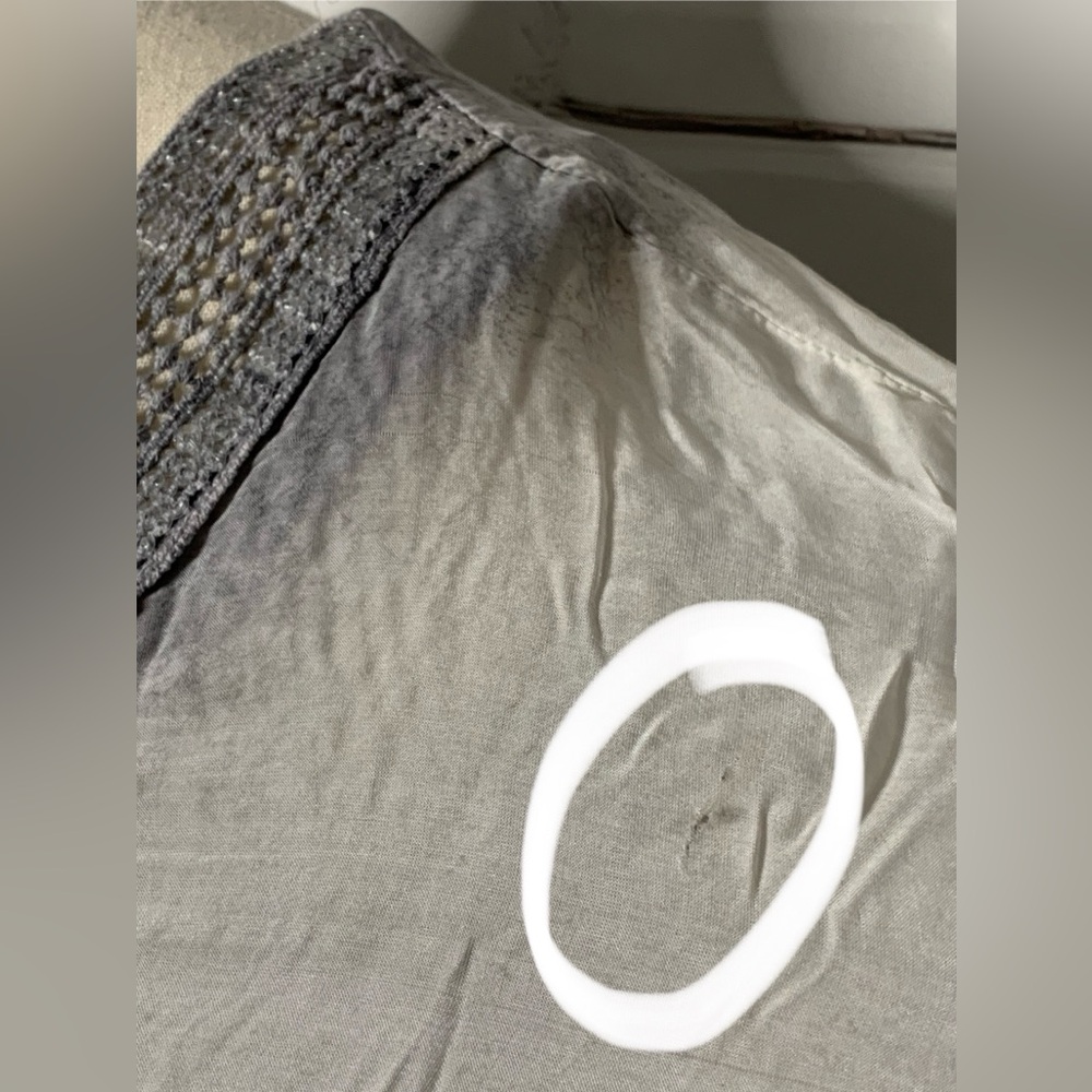 Elegant Gray and White Women's Top - Picture 8 of 15